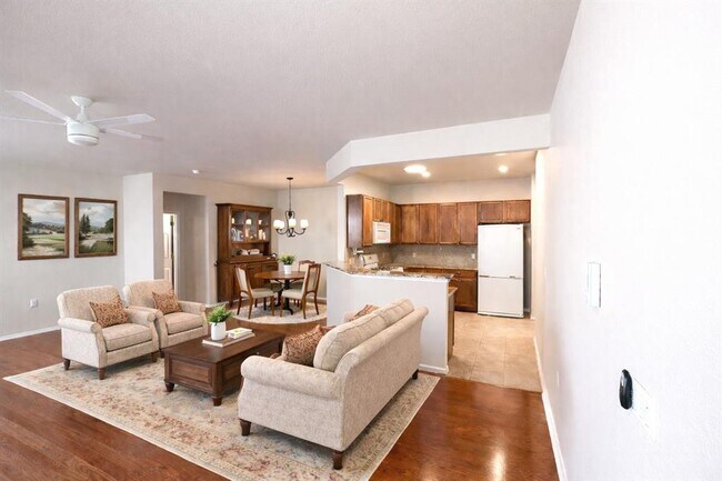 Foto del edificio - 233 Bonham Loop