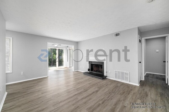 Building Photo - 1504 Augusta Dr