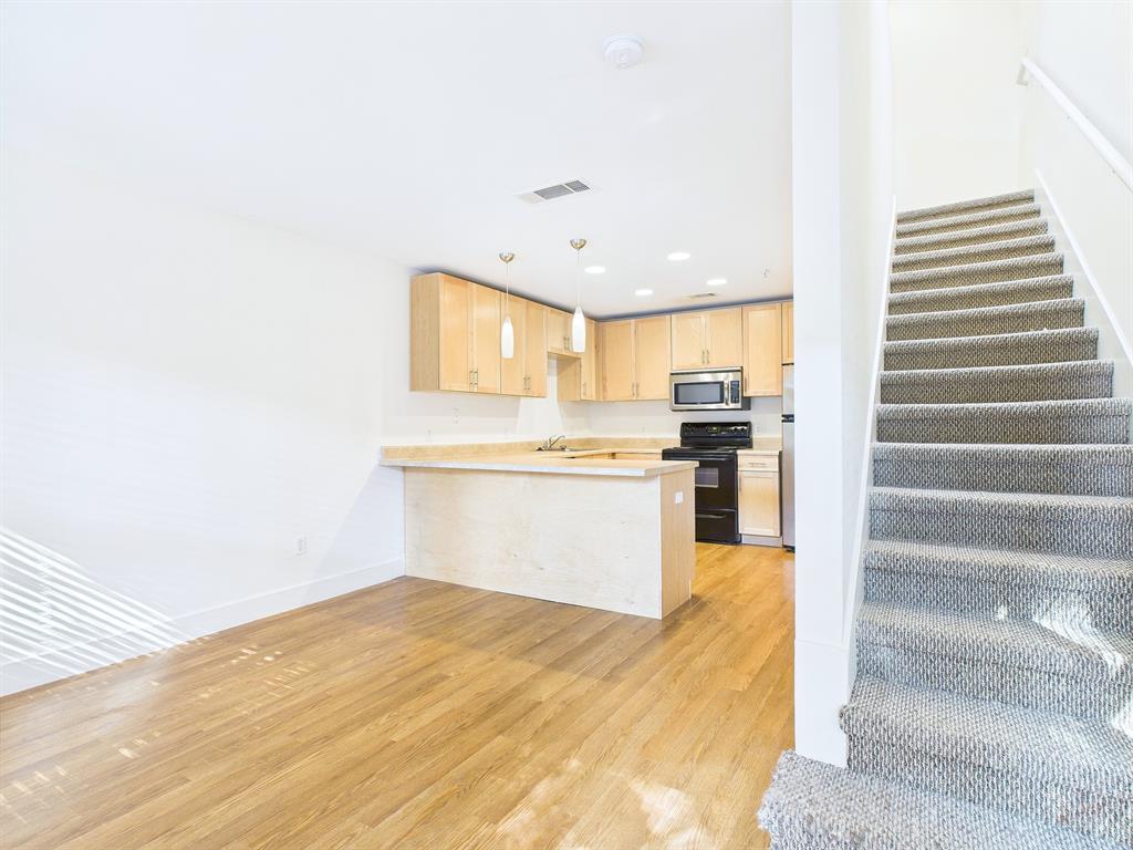 Foto principal - 711 W 32nd St