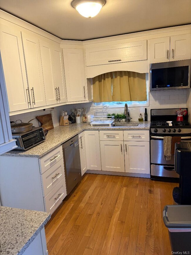 Building Photo - 64 Tennessee Ave