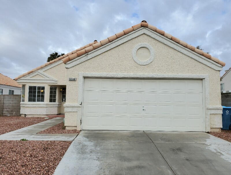 Primary Photo - 6360 Canyon Dawn Ave