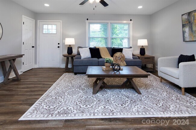 Building Photo - 4242 Tipperary Pl
