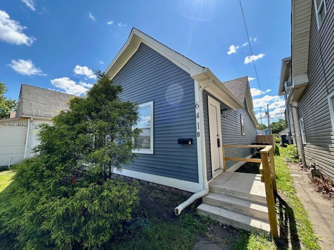 Foto principal - Charming 1 Bedroom, 1 Bathroom Duplex- Ful...