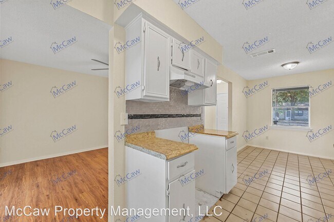 Foto del edificio - 3 br, 1.5 bath House - 11435 Small Dr.