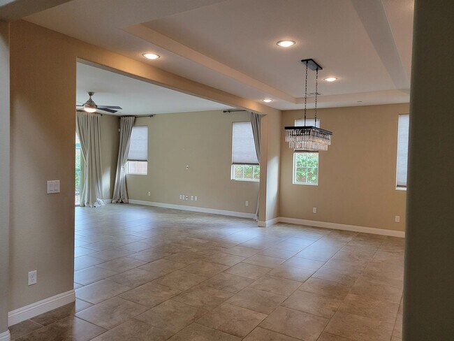 Foto del edificio - Gorgeous Pardee Home – 4 Bed | 3.5 Bath | ...