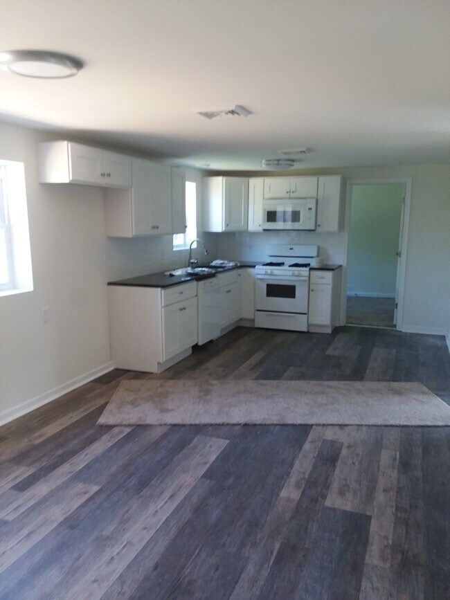 Foto del edificio - 3384 Lehigh Dr