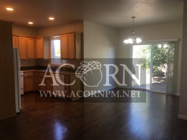 Building Photo - 5565 King Arthur Ct