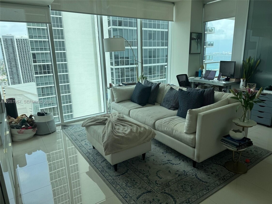 Foto del edificio - 1040 Biscayne Blvd