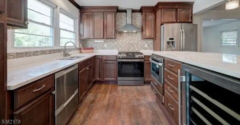 Foto del edificio - 457 Central Ave