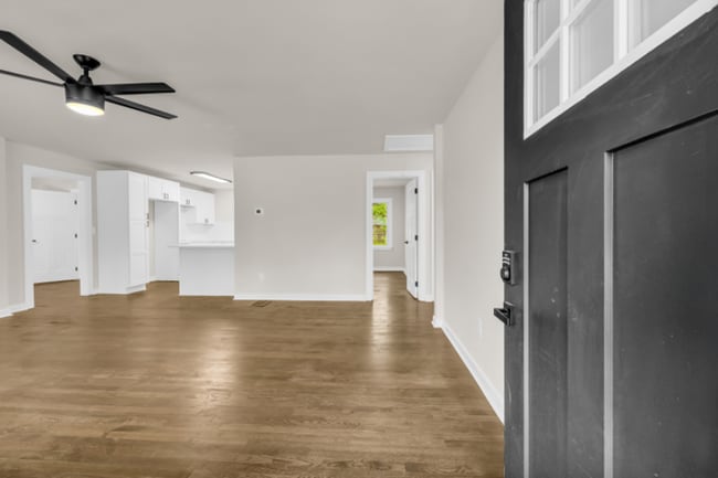 Building Photo - 53 Springside Dr SE