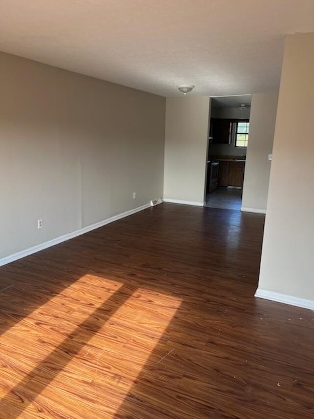 Foto del edificio - 1705 Cliff Ridge Ct