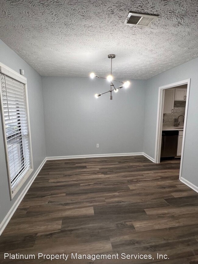 Building Photo - 2 br, 2 bath House - 5135 Roswell Rd #2
