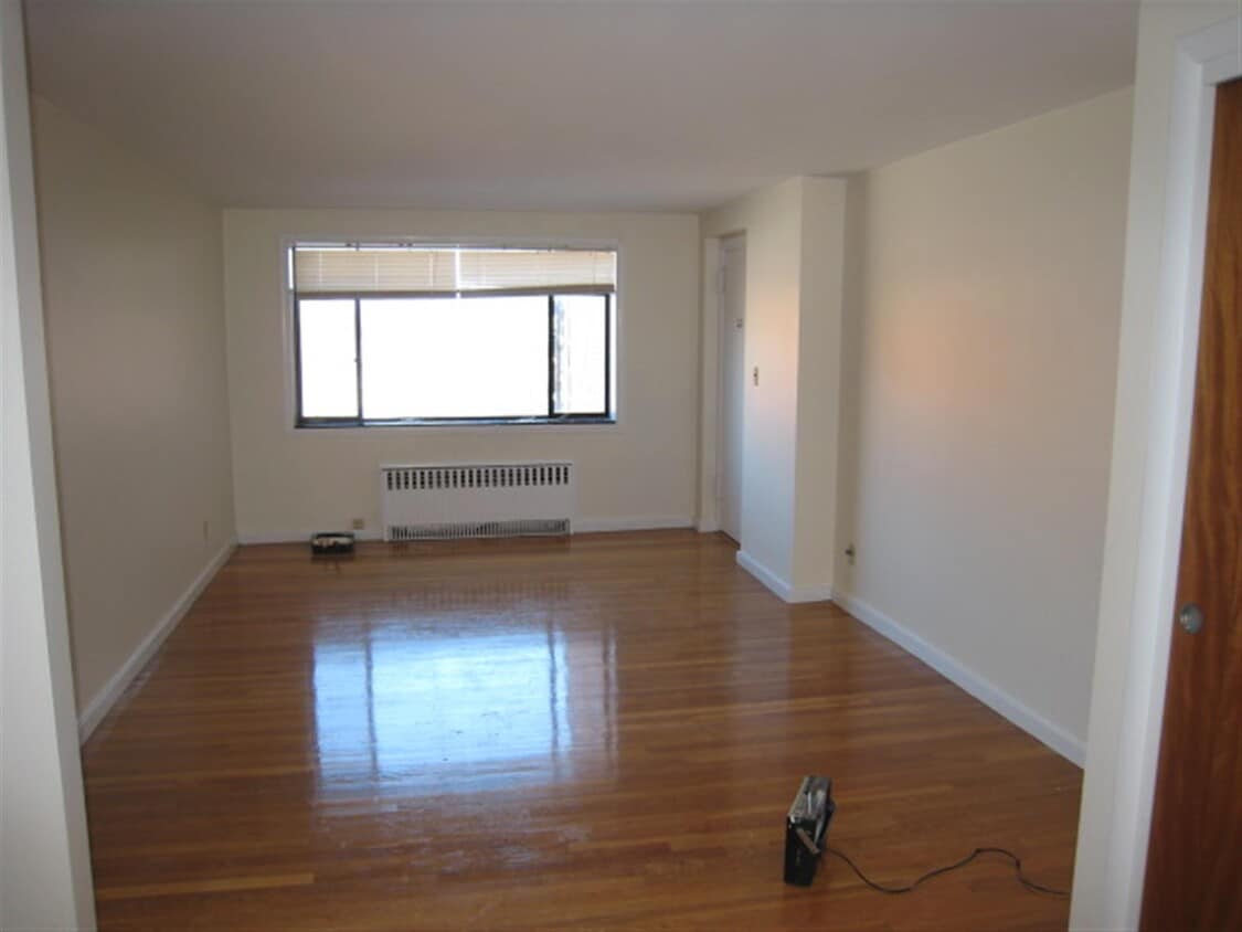 Primary Photo - 279 Massachusetts Ave
