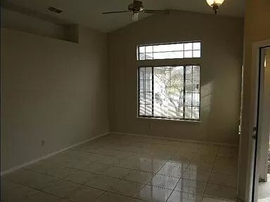 Building Photo - 9368 Soaring Oaks Dr