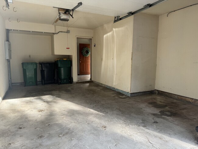 Foto del edificio - 17490 Pond Cir