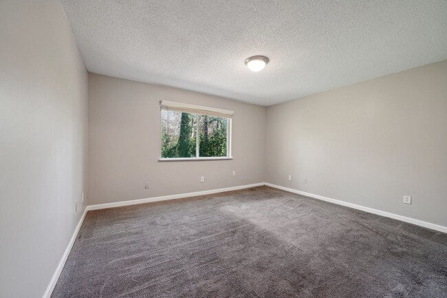 Interior Photo - Park On Valley