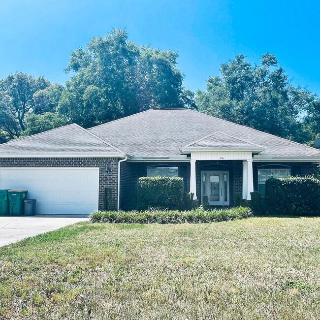 Building Photo - 616 Lang Rd