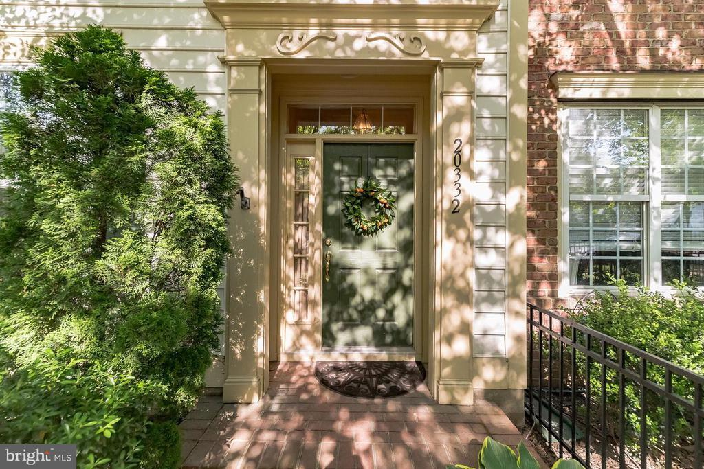 Primary Photo - 20332 Charter Oak Dr