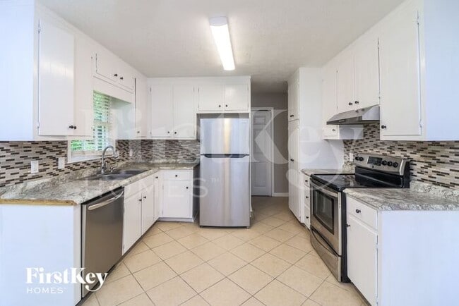 Foto del edificio - 3692 Cambridge Dr SW