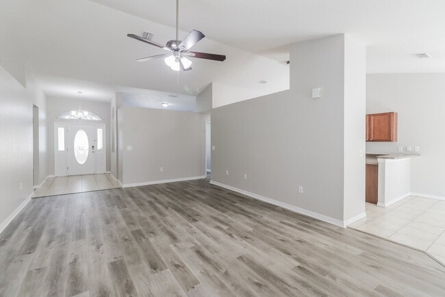 Building Photo - 7252 Sherman Hills Blvd