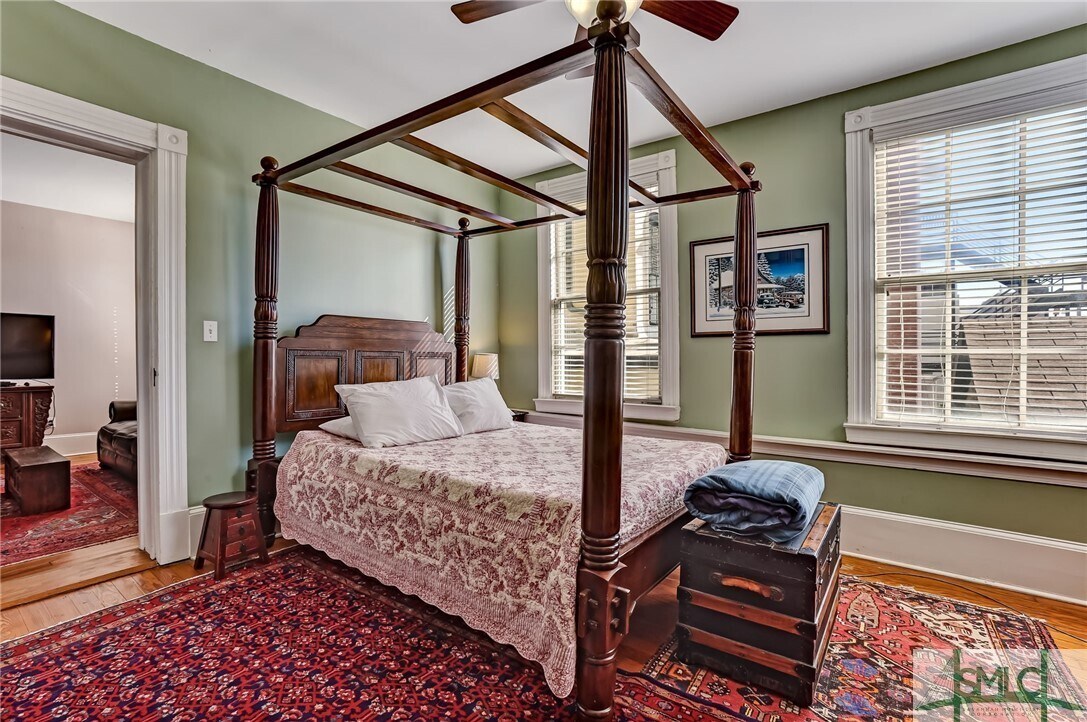 15 E Jones St Unit 2B, Savannah, GA 31401 Condo for Rent in Savannah