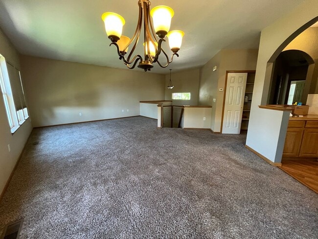 Building Photo - Beautiful Home in North Fort Collins