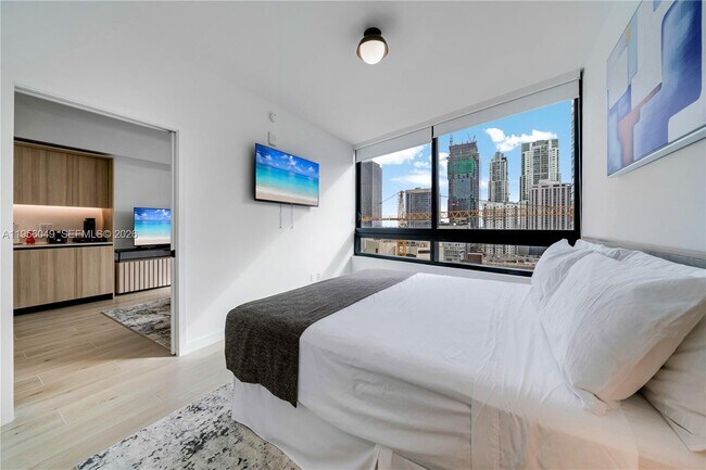 Foto del edificio - 225 N Miami Ave