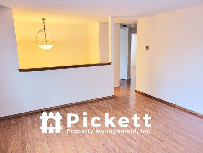Foto del edificio - 2 Bedroom with bonus room in Manchester