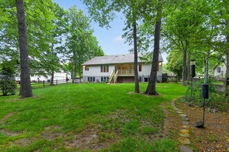 Building Photo - 8928 Cottongrass St