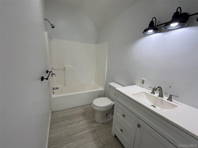 Foto del edificio - 2694 US-9W