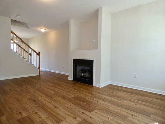 Foto del edificio - Great Townhouse - Convenient Arden Location