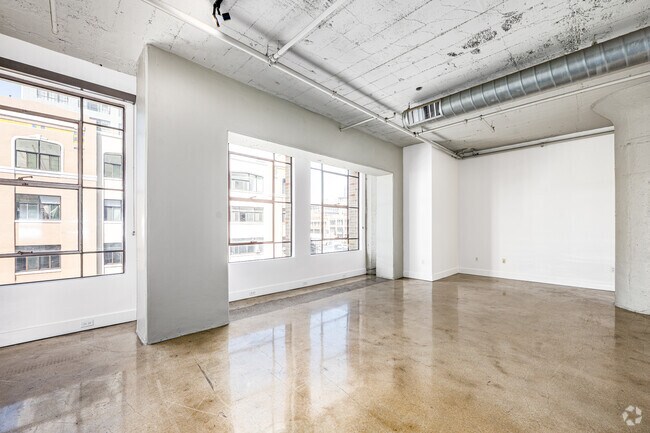 Estudio - 779 pies cuadrados - Dormitorio - Garment Lofts