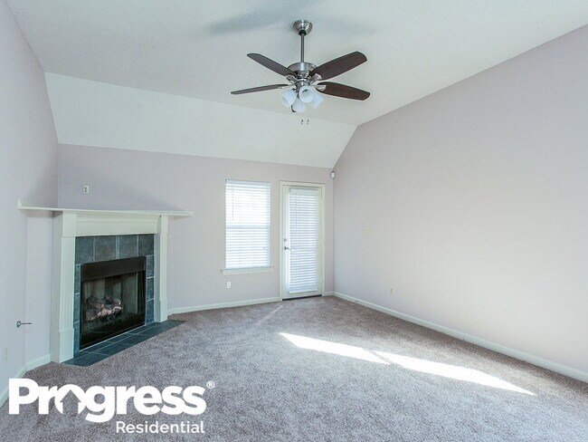 Building Photo - 10246 Fox Chase Dr
