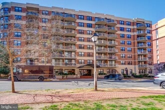 Building Photo - 1200 Braddock Pl