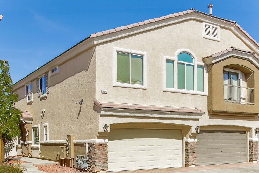 Foto principal - 3512 Hazelnut Pine Pl