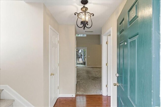 Foto del edificio - 3199 Liberty Commons Dr NW