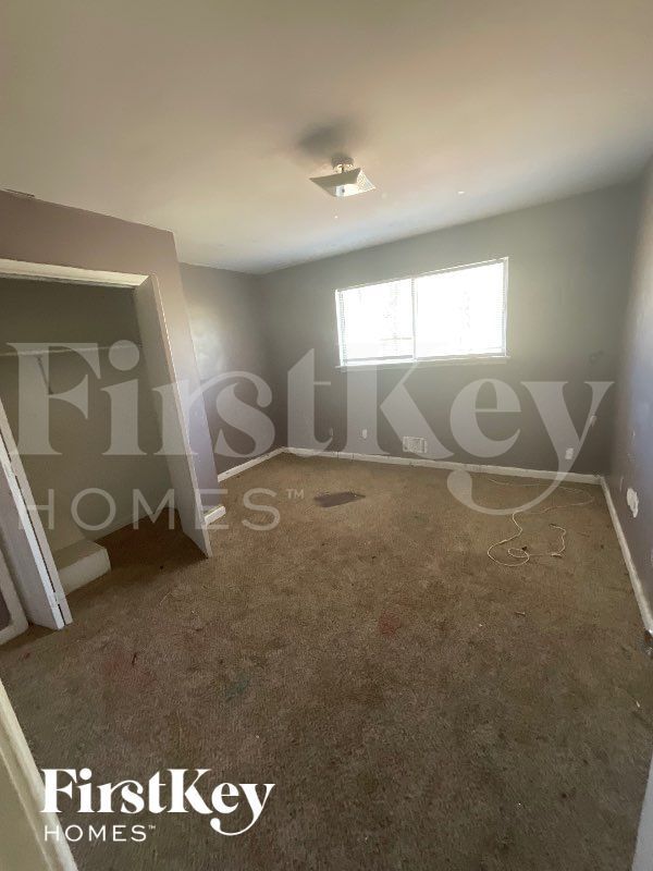 Building Photo - 2459 Rockknoll Dr