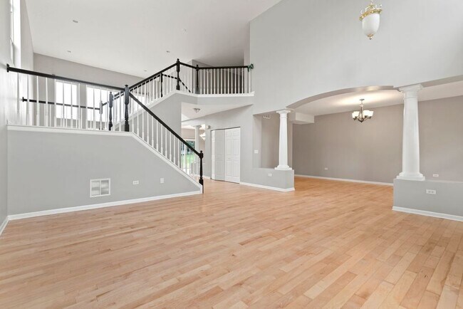 Foto del edificio - 769 Hartford Ln