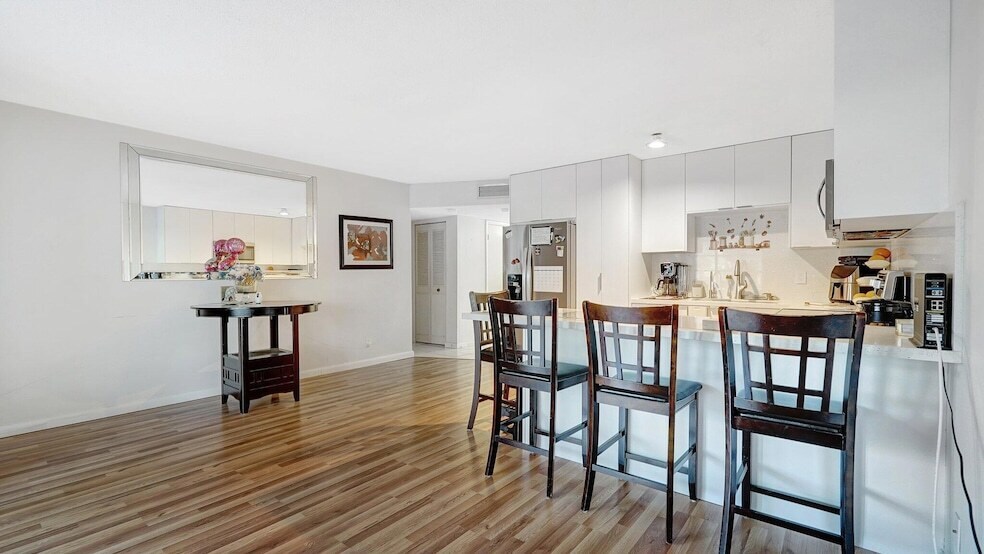 Foto principal - 4750 NW 22nd Ct