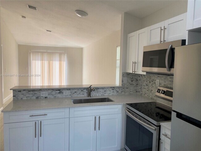 Foto del edificio - 14102 SW 120th Ct