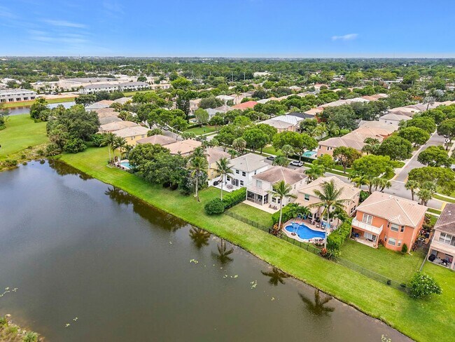Foto del edificio - Beautiful Home for Rent in Royal Palm Beach!