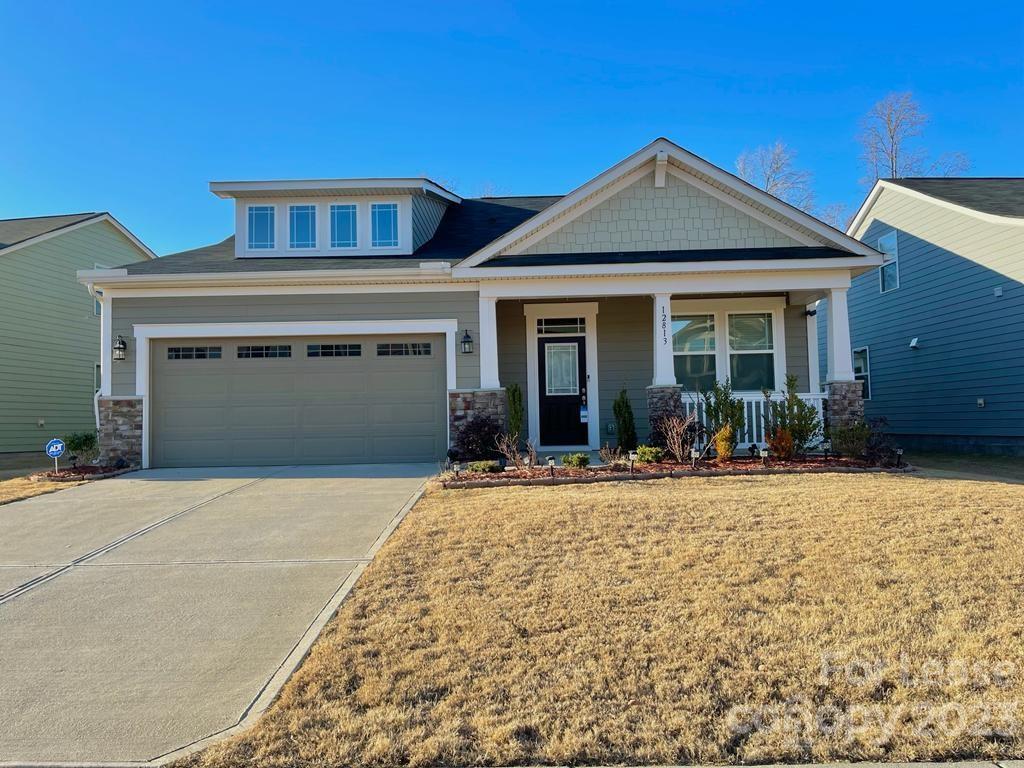 Foto principal - 12813 Heath Grove Dr