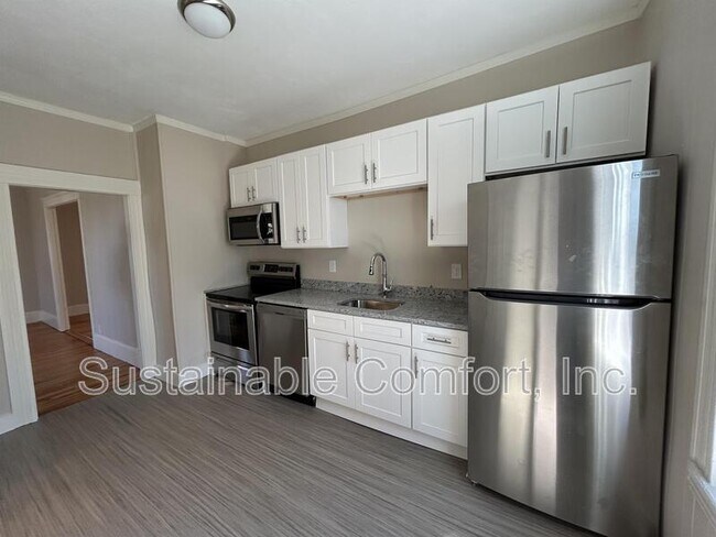 Foto del edificio - 104 Green Hill Pkwy