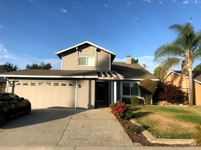 Building Photo - 17030 Pine Way