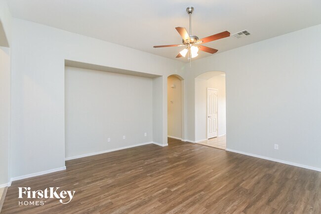 Foto del edificio - 11539 E Sylvan Ave
