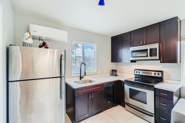 Foto del edificio - Morley Field, North Park - 1 Bed + Office,...