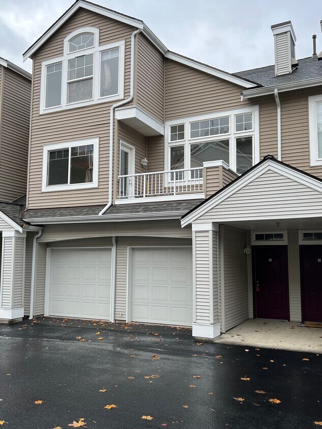 402 S 47th St Unit H, Renton, WA 98055 Condo for Rent in Renton, WA