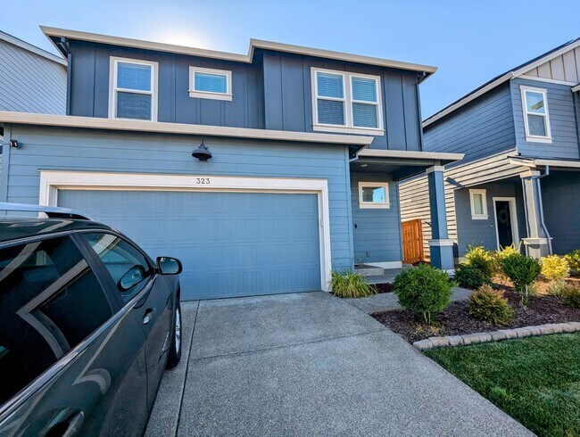 Building Photo - Beautiful NE Salem Home in New Development