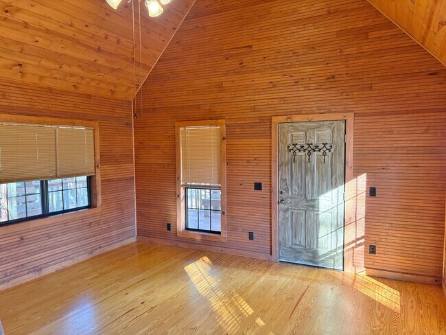 Foto del edificio - 1 Bedroom, 1 bath House