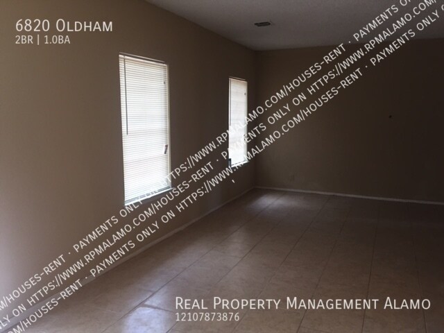 Foto del edificio - 6820 Oldham